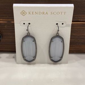 Kendra Scott - Elle Earrings - Gunmetal with Slate Stone